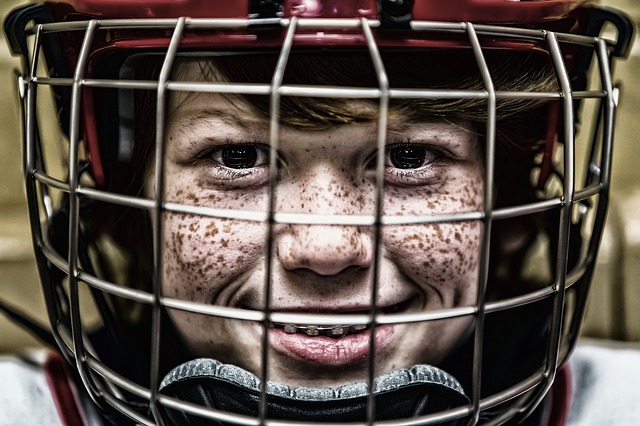 malý chlapec hokejista